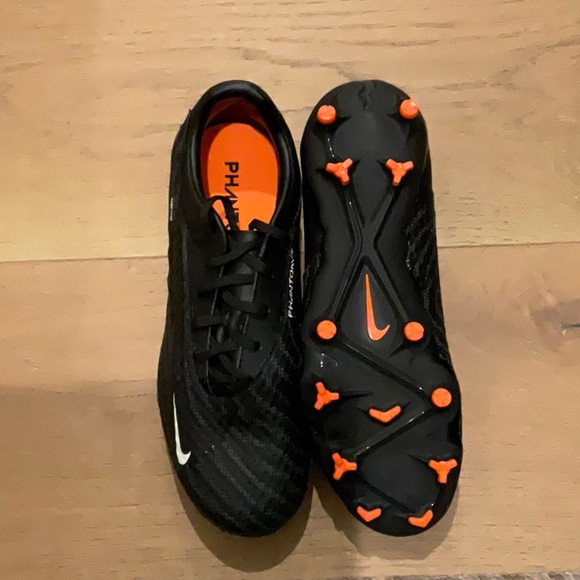 Brand New Soccer Cleats.  No Box.  Nike Phantom GX Academy Shadow Soccer Cleats - Picture 3 of 4